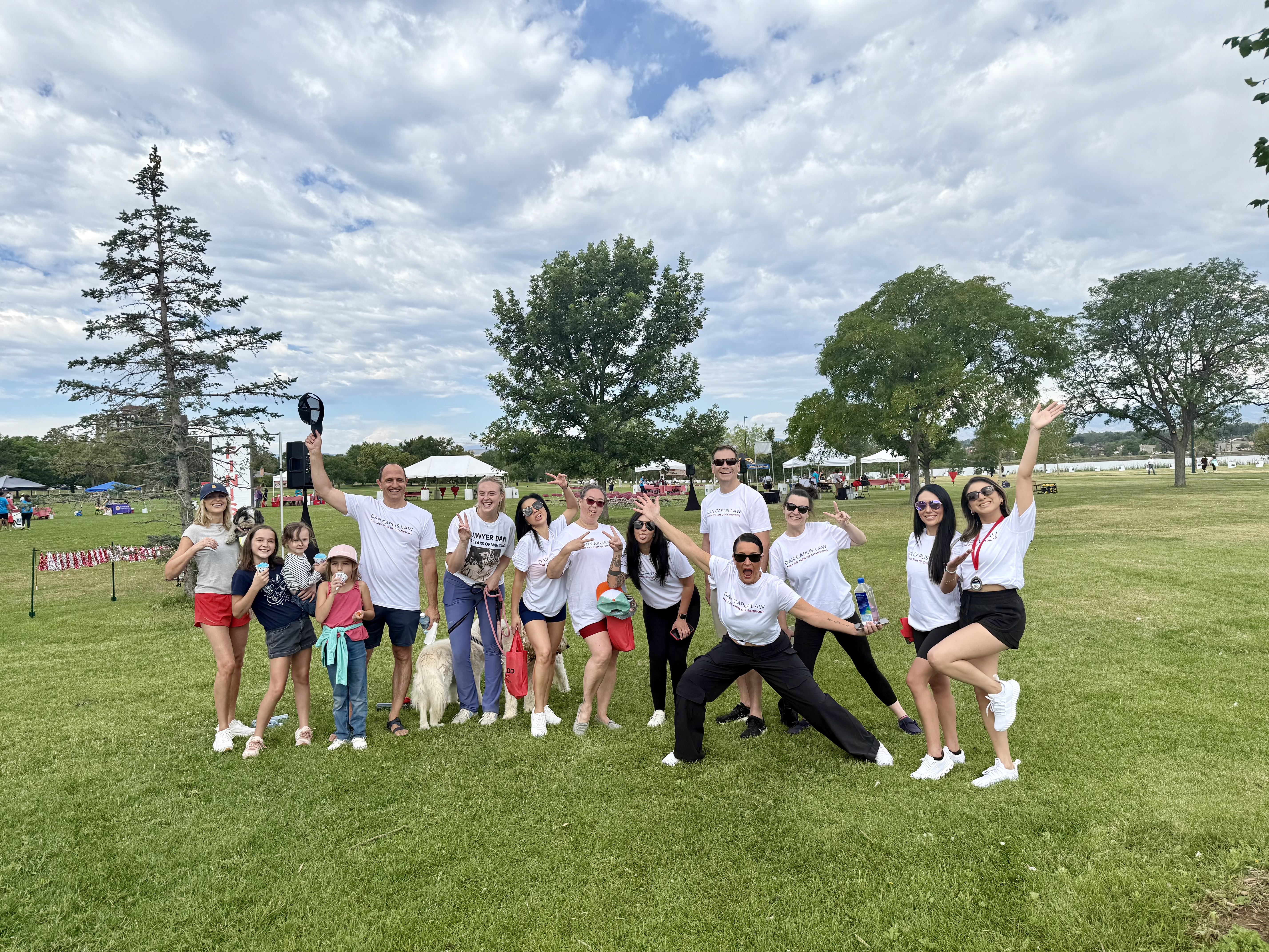 El equipo de Dan Caplis Law en la Caminata Move With MADD Denver 2025